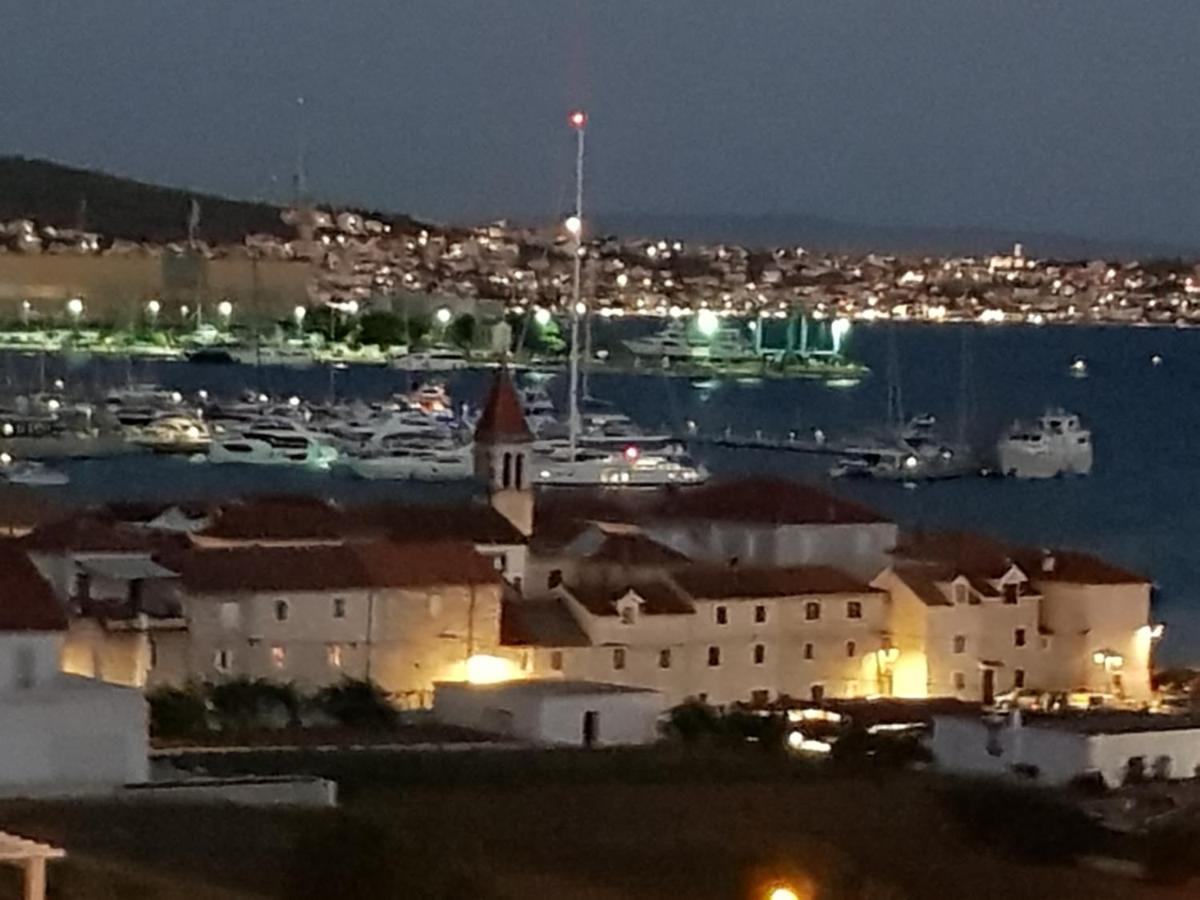 Luxury Apartment Magdalena Trogir Bagian luar foto