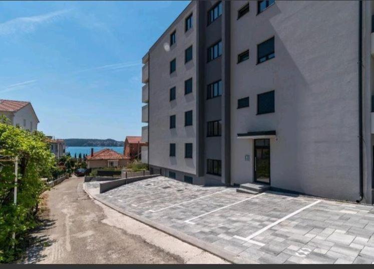 Luxury Apartment Magdalena Trogir Bagian luar foto